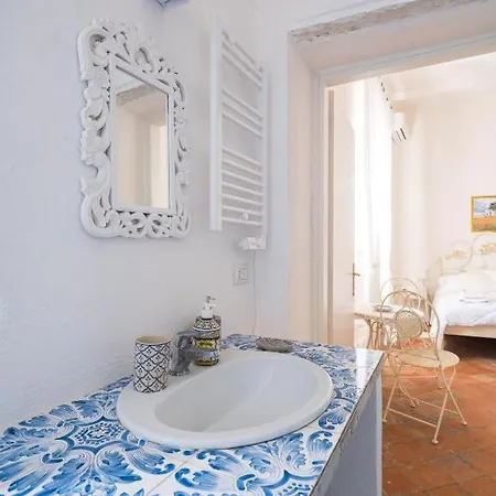 Ponteronico Bed & Breakfast 4*